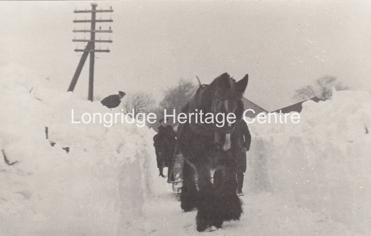 171A - Chipping Road - Deep snow near Cockleach, Thornley - 1940